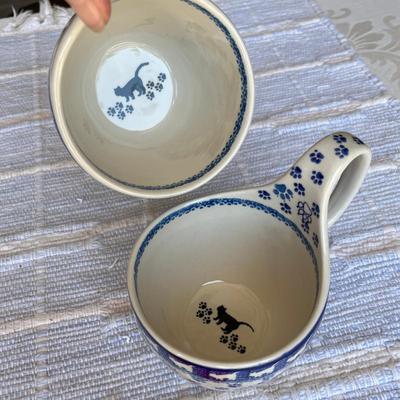Poland Blue & White Pottery Kitties Fancy Soup Mugs