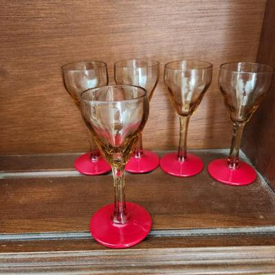 Red /Clear Glass Decanter w 5 Cordial Glasses