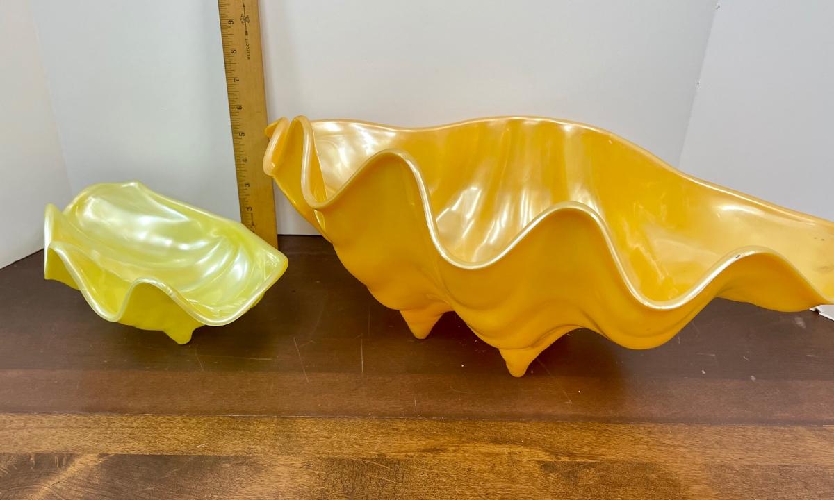 Vintage Plastic Pearlized Yellow Orange Gold Plastic Scallop Shell