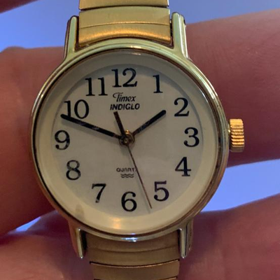 Ladies Timex Indiglo Watch -Lot J201