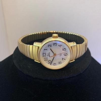 Ladies Timex Indiglo Watch -Lot J201