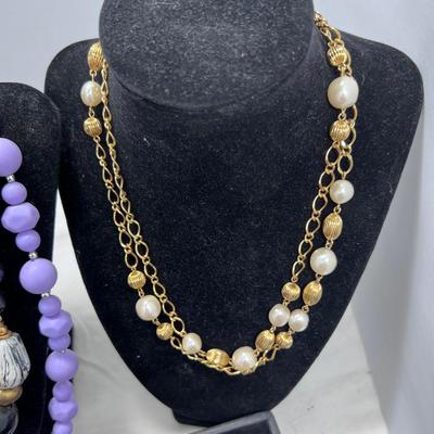 Costume jewelry Necklaces and earrings