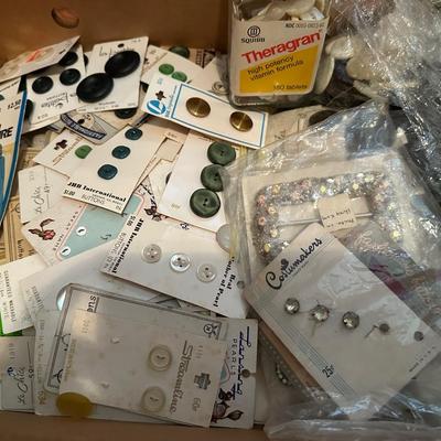 Vintage Buttons Lot