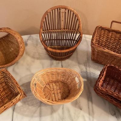 Lot of Wicker Baskets