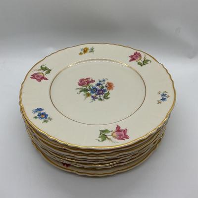 Vintage Aberdeen Chinaâ€”1 Serving Plate & 8 Small Plates