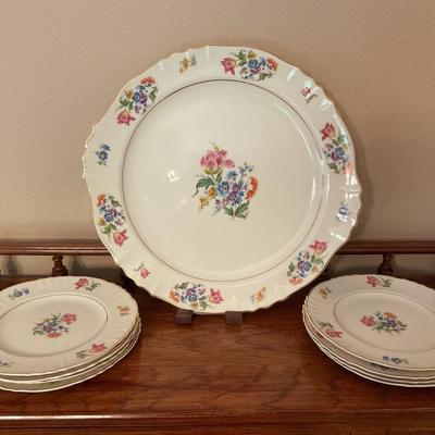 Vintage Aberdeen Chinaâ€”1 Serving Plate & 8 Small Plates