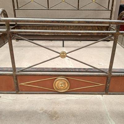 GORGEOUS BRASS BRUSHED KING SIZE FRAME WITH LEATHER COVERED RAILS AND ENDS