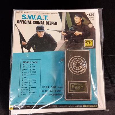 SWAT OFFICIAL SIGNAL BEEPER TOY 1975