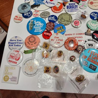 Large lot Vintage Pinbacks Pins Kentucky Louisville Political