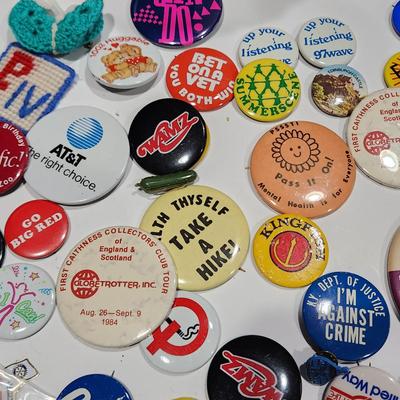 Large lot Vintage Pinbacks Pins Kentucky Louisville Political