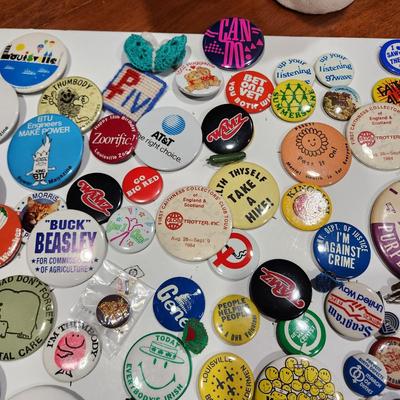 Large lot Vintage Pinbacks Pins Kentucky Louisville Political