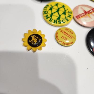 Large lot Vintage Pinbacks Pins Kentucky Louisville Political
