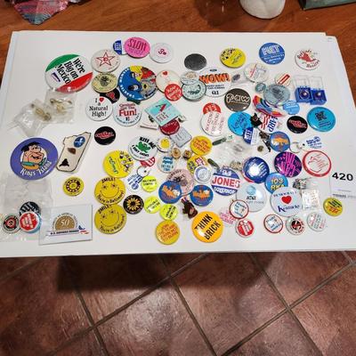 Lot of Pinbacks Pin Maryland Kentucky Baltimore Batman & Robin Political