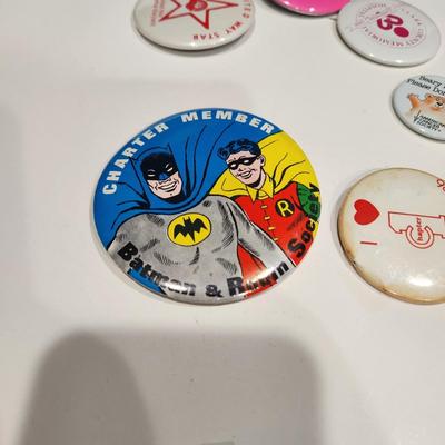 Lot of Pinbacks Pin Maryland Kentucky Baltimore Batman & Robin Political