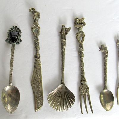 LOT 47:  Mexico Carved Stone Spoon and Italy Condiment Set