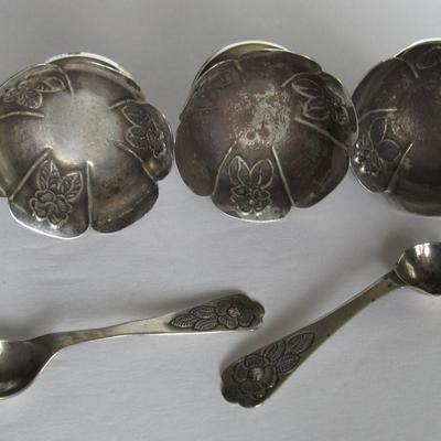 3 Silver Plate Open Salts and 2 Matching Spoons Unmarked