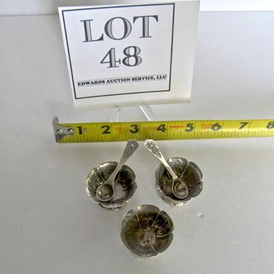 3 Silver Plate Open Salts and 2 Matching Spoons Unmarked