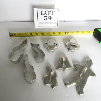 Lot of Vintage and Newer Aluminum Cookie Cutters
