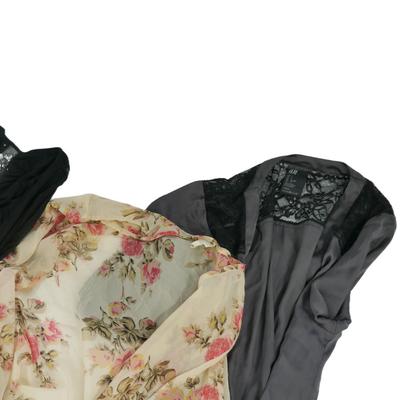 Shawls and Robe S