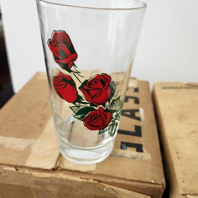 2 Boxes Vintage  Four Roses Whiskey Hi Ball Glasses  8 total