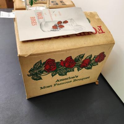 2 Boxes Vintage  Four Roses Whiskey Hi Ball Glasses  8 total
