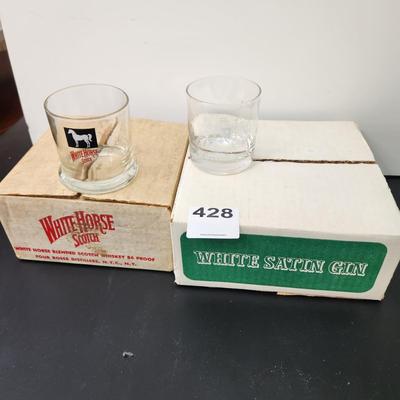 Vintage 4 White Horse Scotch  4 White Satin Gin low Ball Glasses