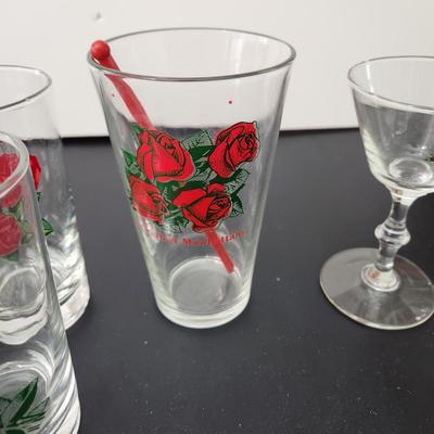 11 pieces lot of Four Roses Whiskey Promo Glasses Pitcher