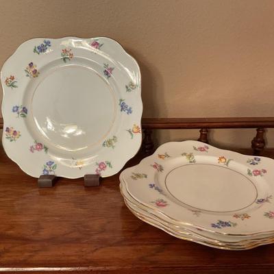 (5) M & R England Bone China Plates â€œScattered Flowersâ€ â€”5 Plates Total