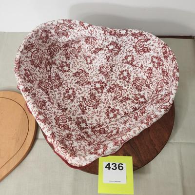 Longaberger 1999 Heart Shaped Basket w liner