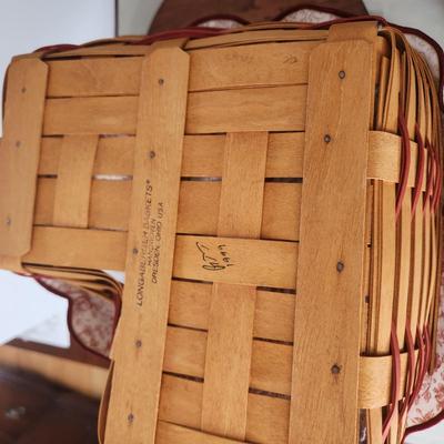 Longaberger 1999 Heart Shaped Basket w liner
