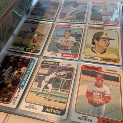 Clean Near Complete Set - 1974 Topps Baseball Cards