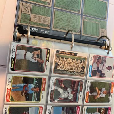 Clean Near Complete Set - 1974 Topps Baseball Cards