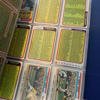 Clean Near Complete Set - 1974 Topps Baseball Cards