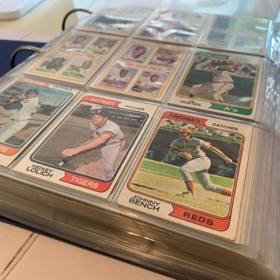 Clean Near Complete Set - 1974 Topps Baseball Cards