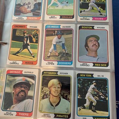 Clean Near Complete Set - 1974 Topps Baseball Cards