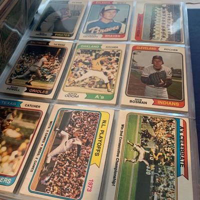 Clean Near Complete Set - 1974 Topps Baseball Cards
