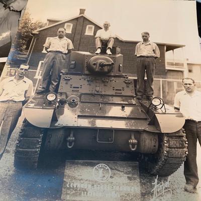 Rare WWII Tank Production 8 x 10 Authentic Photos - not reprints