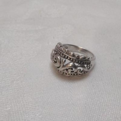 Vintage Scrollwork Ring Size 9