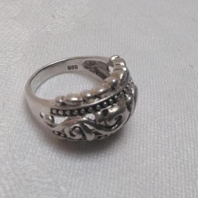 Vintage Scrollwork Ring Size 9