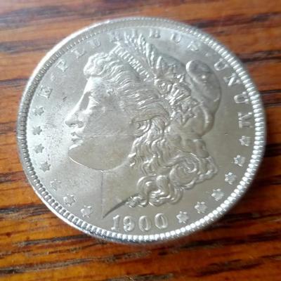 LOT 20 1900 DATED SILVER DOLLAR