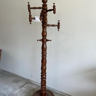 Swivel Hat Rack