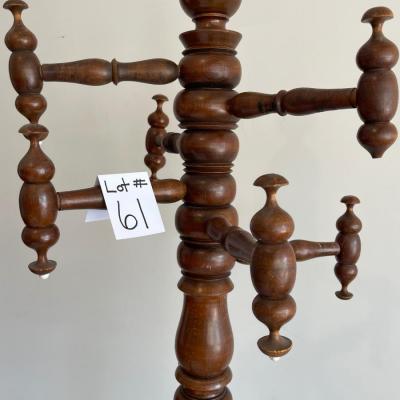 Swivel Hat Rack