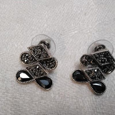 Vintage Marcasite and Onyx 925 Earrings