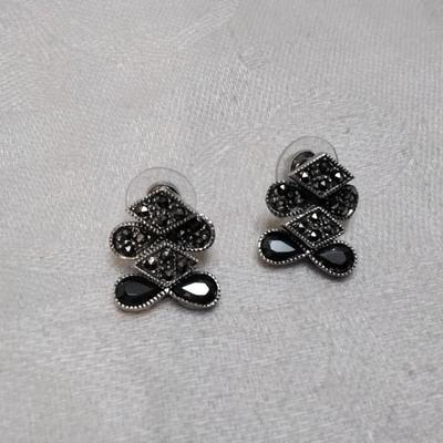 Vintage Marcasite and Onyx 925 Earrings