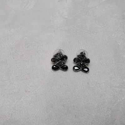 Vintage Marcasite and Onyx 925 Earrings
