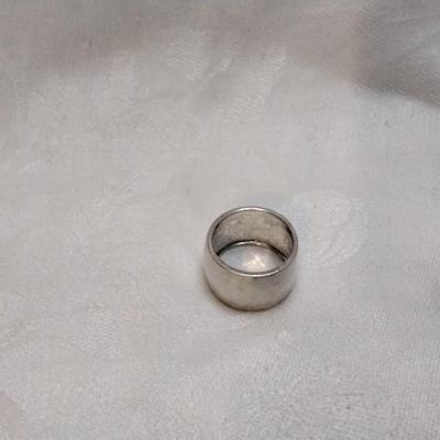 Vintage 925 1/2"  Band Size 9