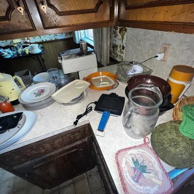 KITCHEN CONTENTS