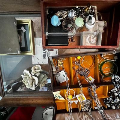 MATCHING SHELF, TABLES, JEWELRY LOT