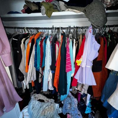 WOMEN CLOTHING AND SHOES LOT