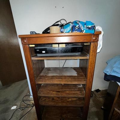 MISCELLANEOUS LOT - BEDROOM